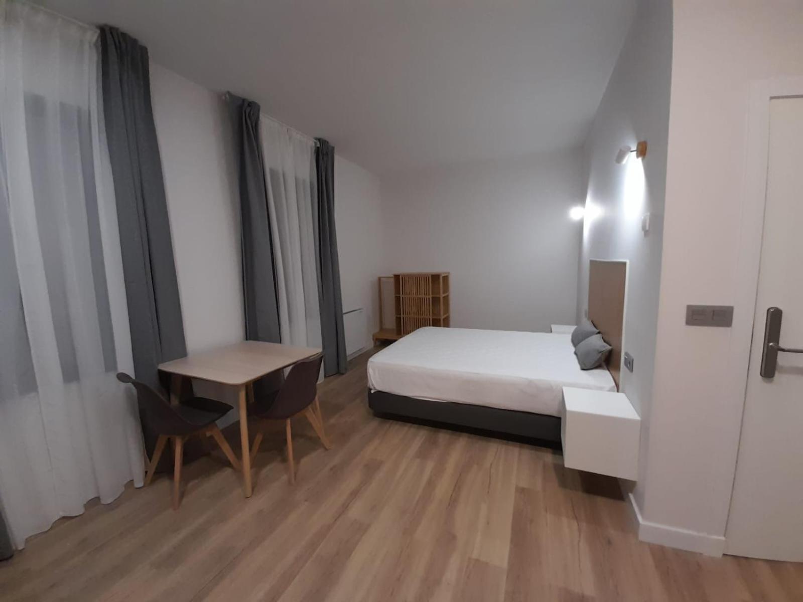 Apartamentos Recunchos Ourense Eksteriør billede